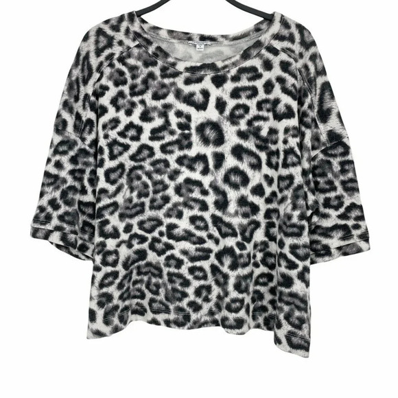 Splendid Shirt Womens Sz M Gray Black Leopard Round Neck Fleece Stretch Pullover - Picture 1 of 9
